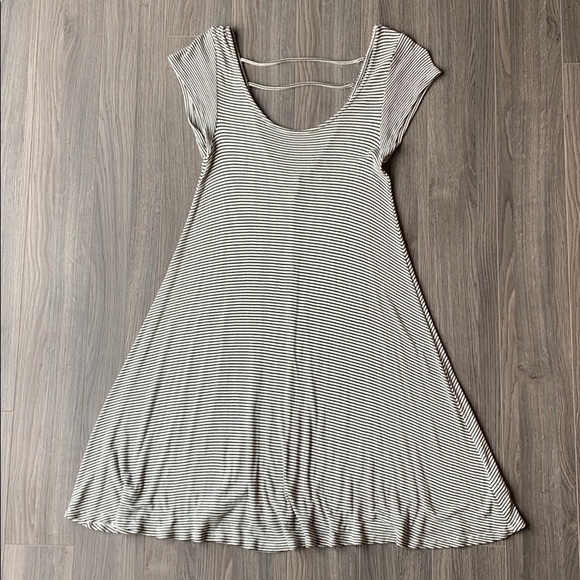 American Eagle Black and White Striped Sundress - Picture 2 of 5